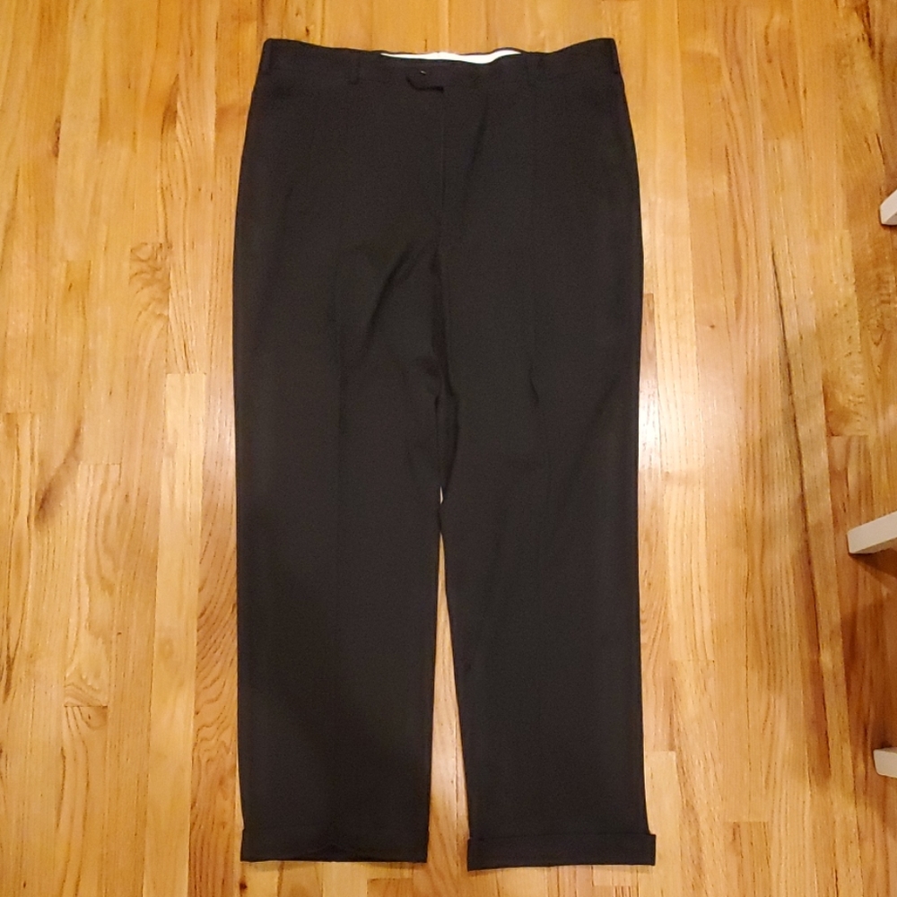 Men's pleated front dress pants